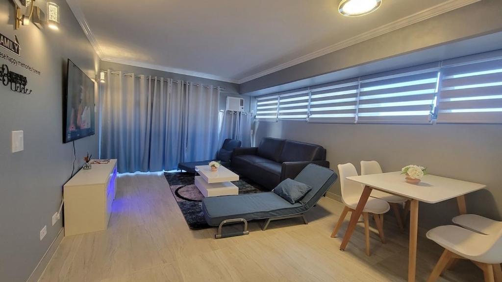 Waikiki Condo 2 Bedrooms 2 Bathrooms With 1 Free Parking Space Χονολουλού Εξωτερικό φωτογραφία