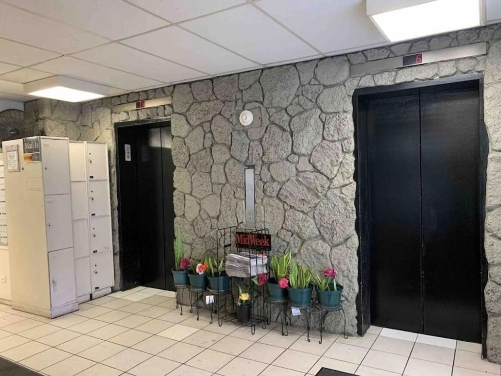 Waikiki Condo 2 Bedrooms 2 Bathrooms With 1 Free Parking Space Χονολουλού Εξωτερικό φωτογραφία